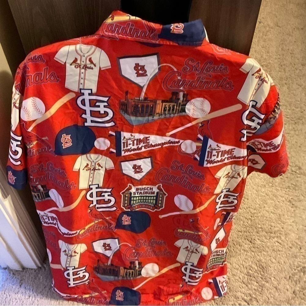 Men’s used button front size XL multicolored red St Louis Cardinals MLB baseball - Picture 4 of 4